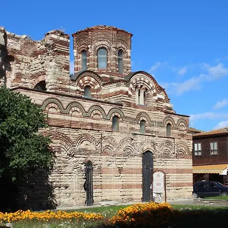 Deluxe In Aparthotel *