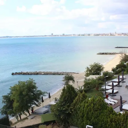 Aparthotel Deluxe In *