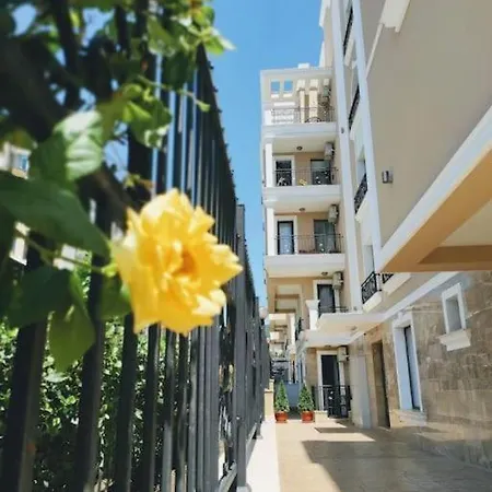 Hotel de apartamente Deluxe In *